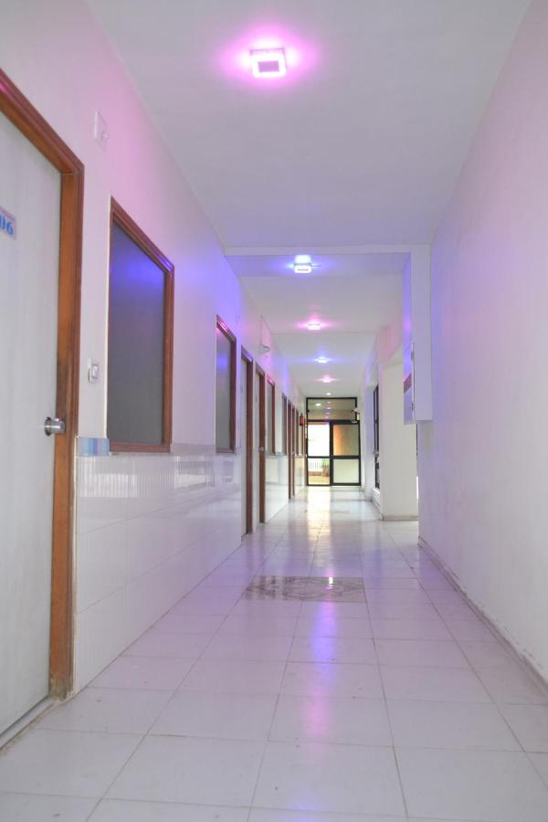 Hotel Runway Inn Ahmedabad Extérieur photo