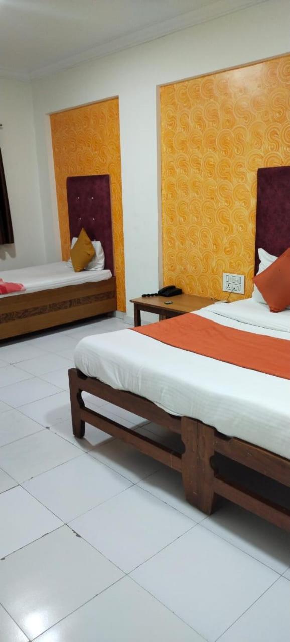 Hotel Runway Inn Ahmedabad Chambre photo