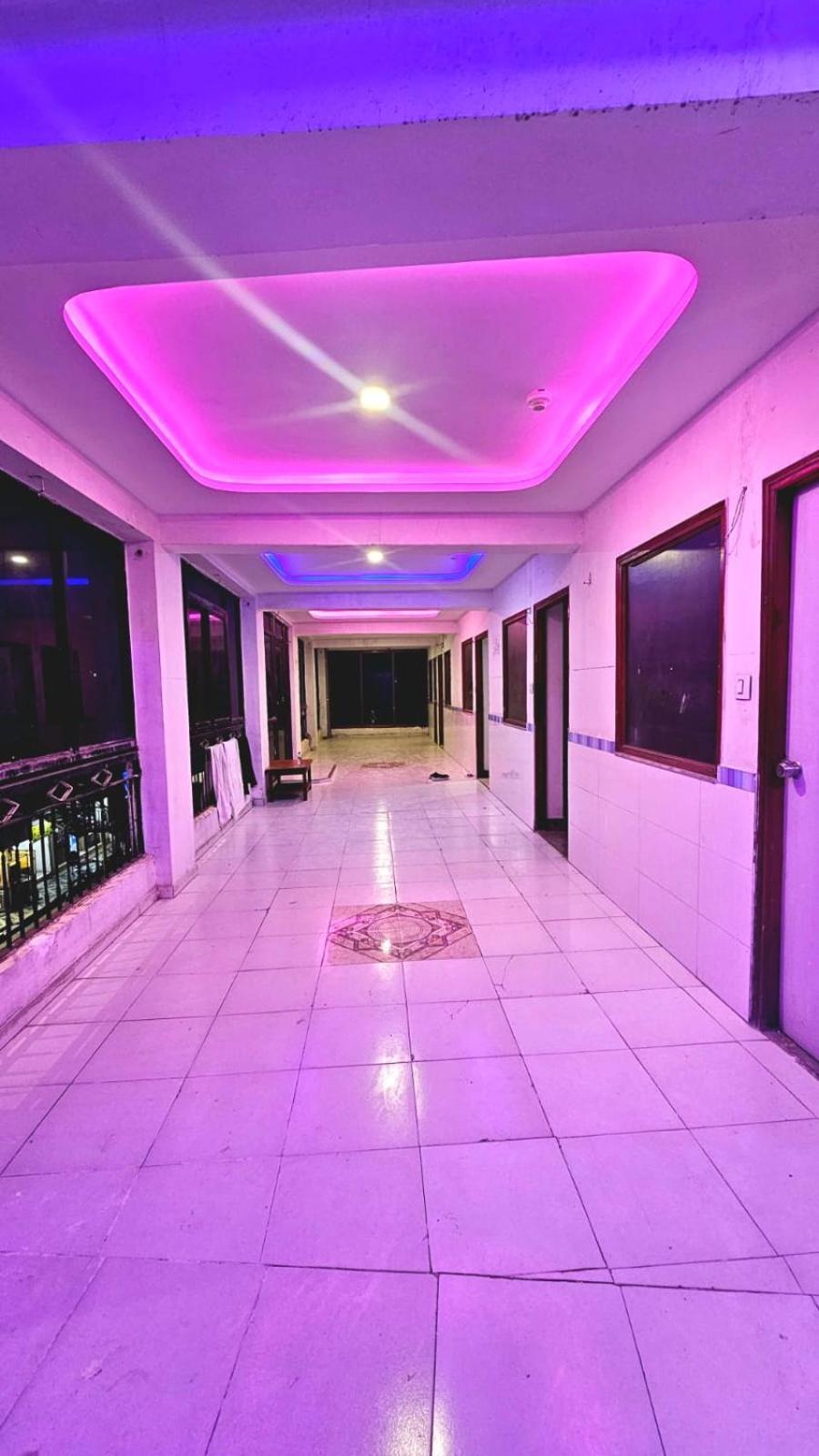 Hotel Runway Inn Ahmedabad Extérieur photo